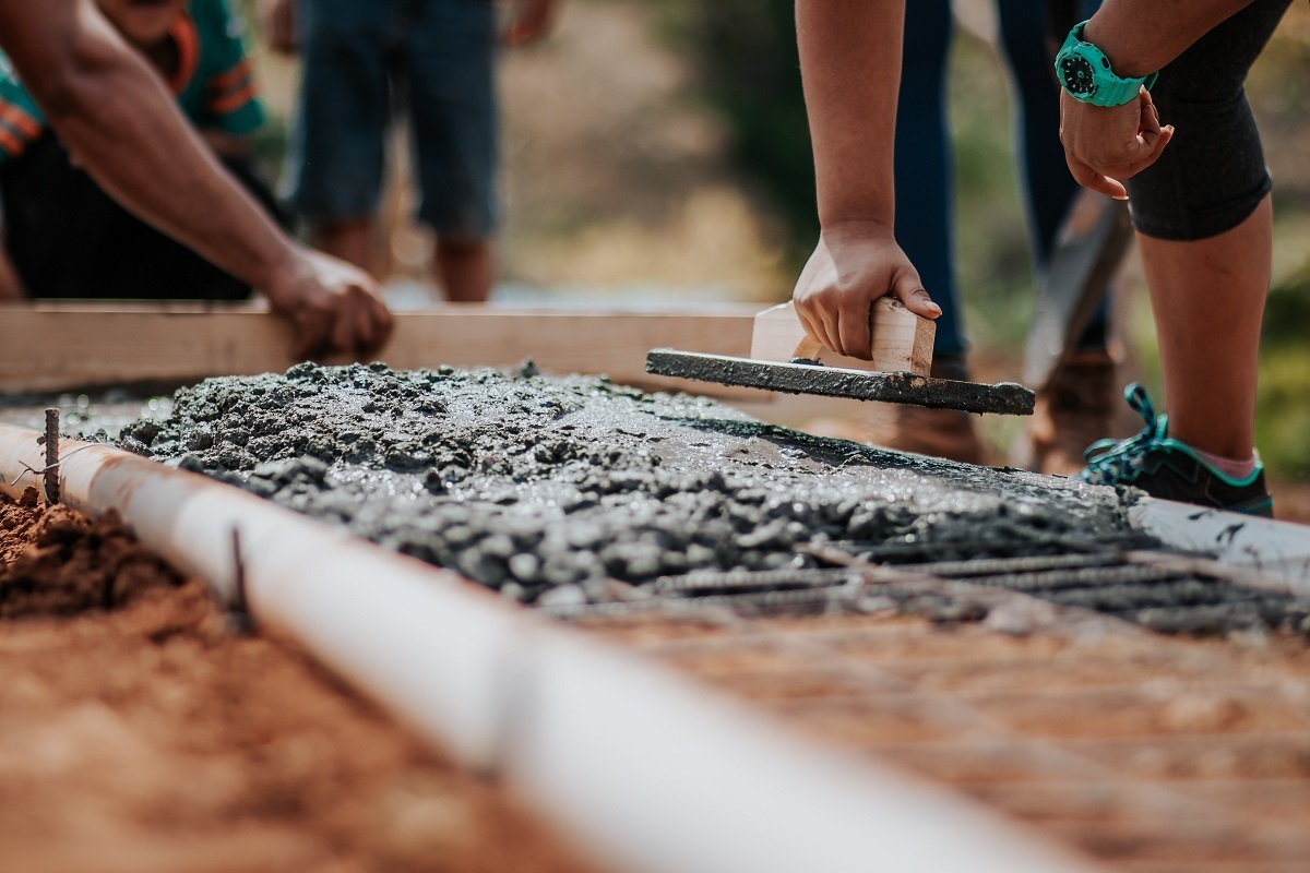 pouring a concrete sidewalk